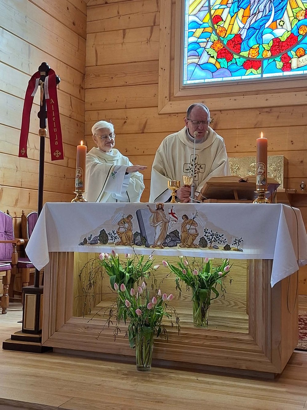ŻYCZENIA WIELKANOCNE I PODZIĘKOWANIE KS. PROBOSZCZA